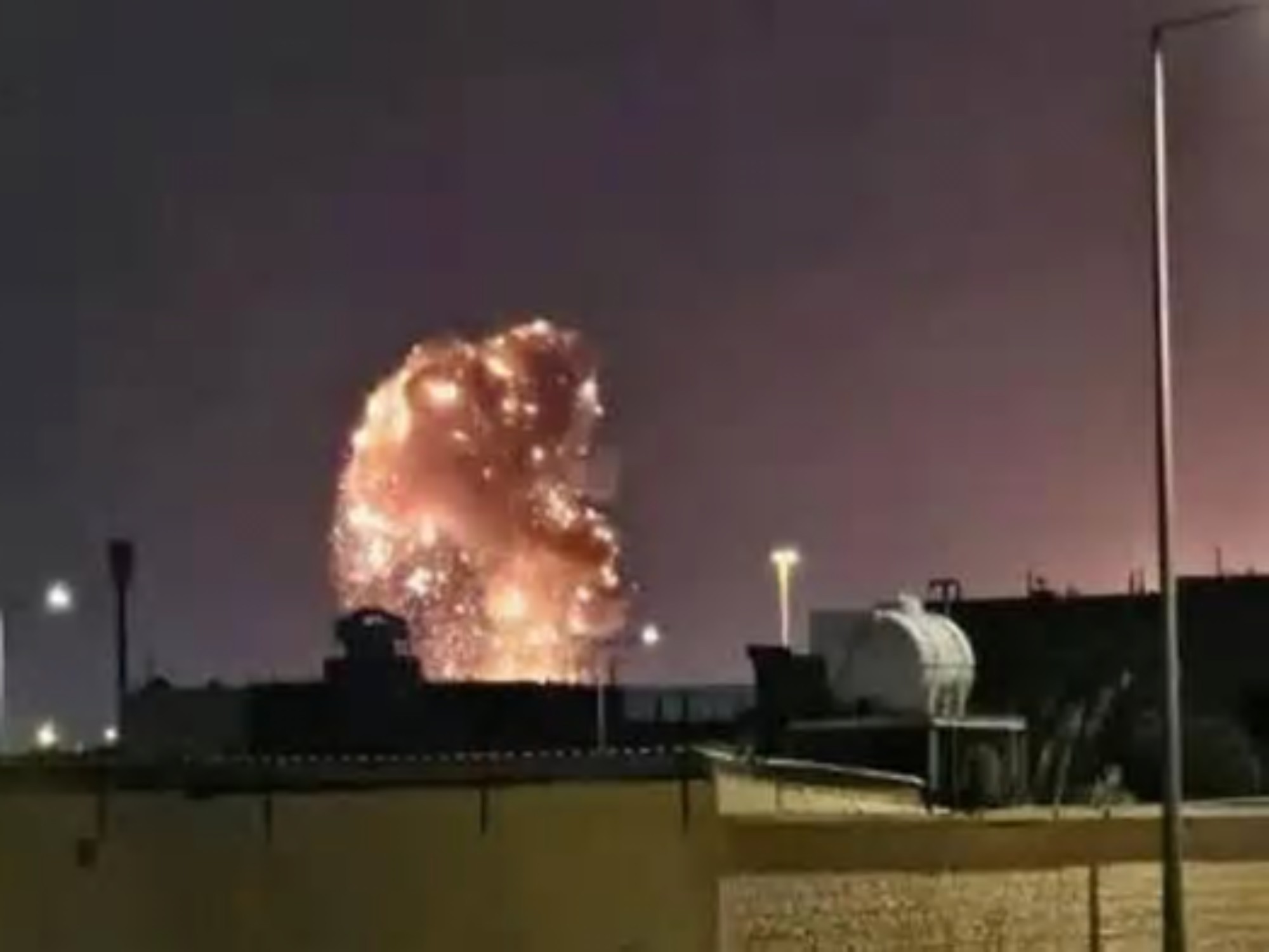 米イラン紛争の長期化に伴う負担増：兵器枯渇懸念や経済的コストが浮上