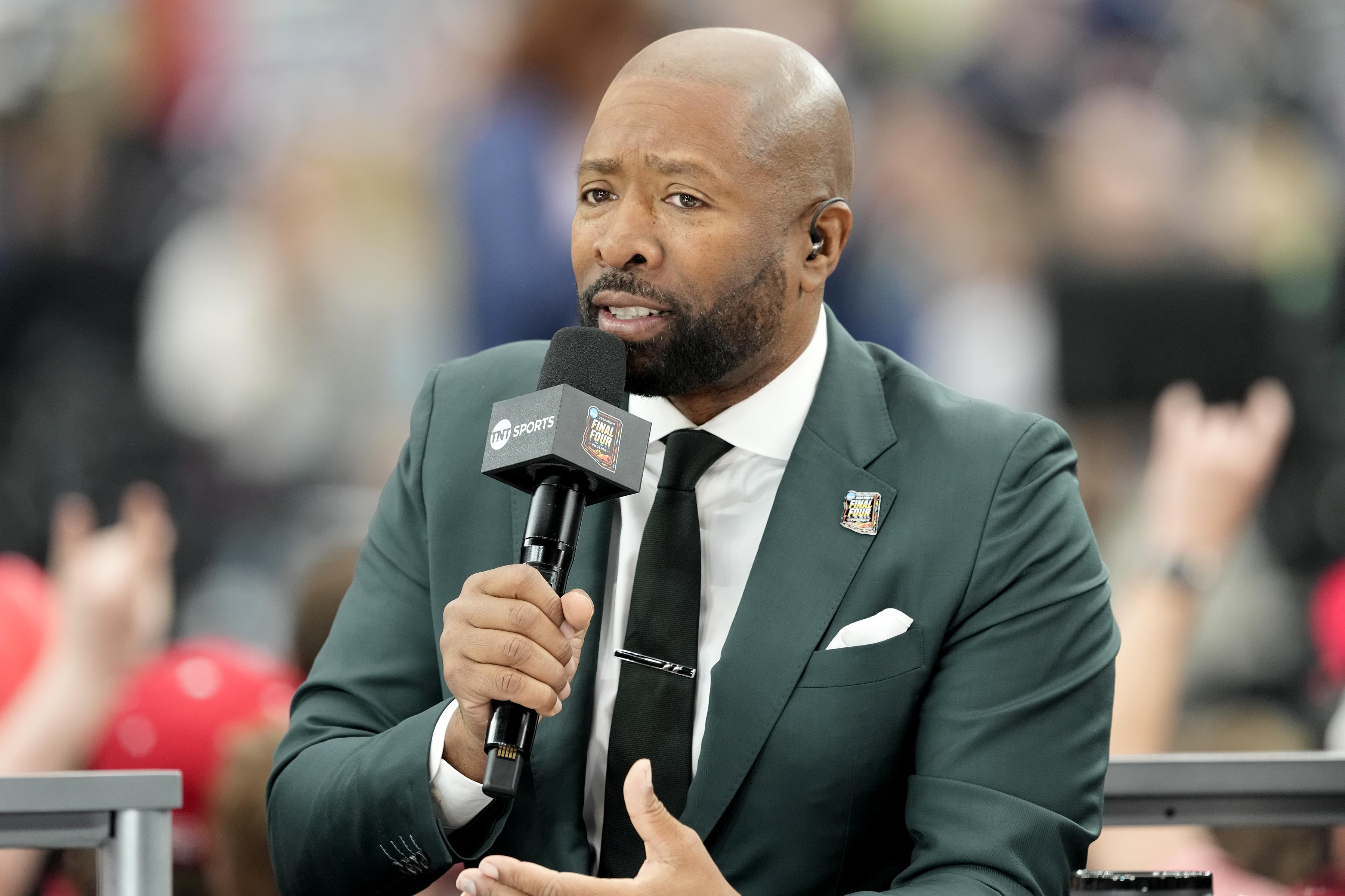 『Inside the NBA』のケニー・スミス、クロアチア人インフルエンサーと結婚