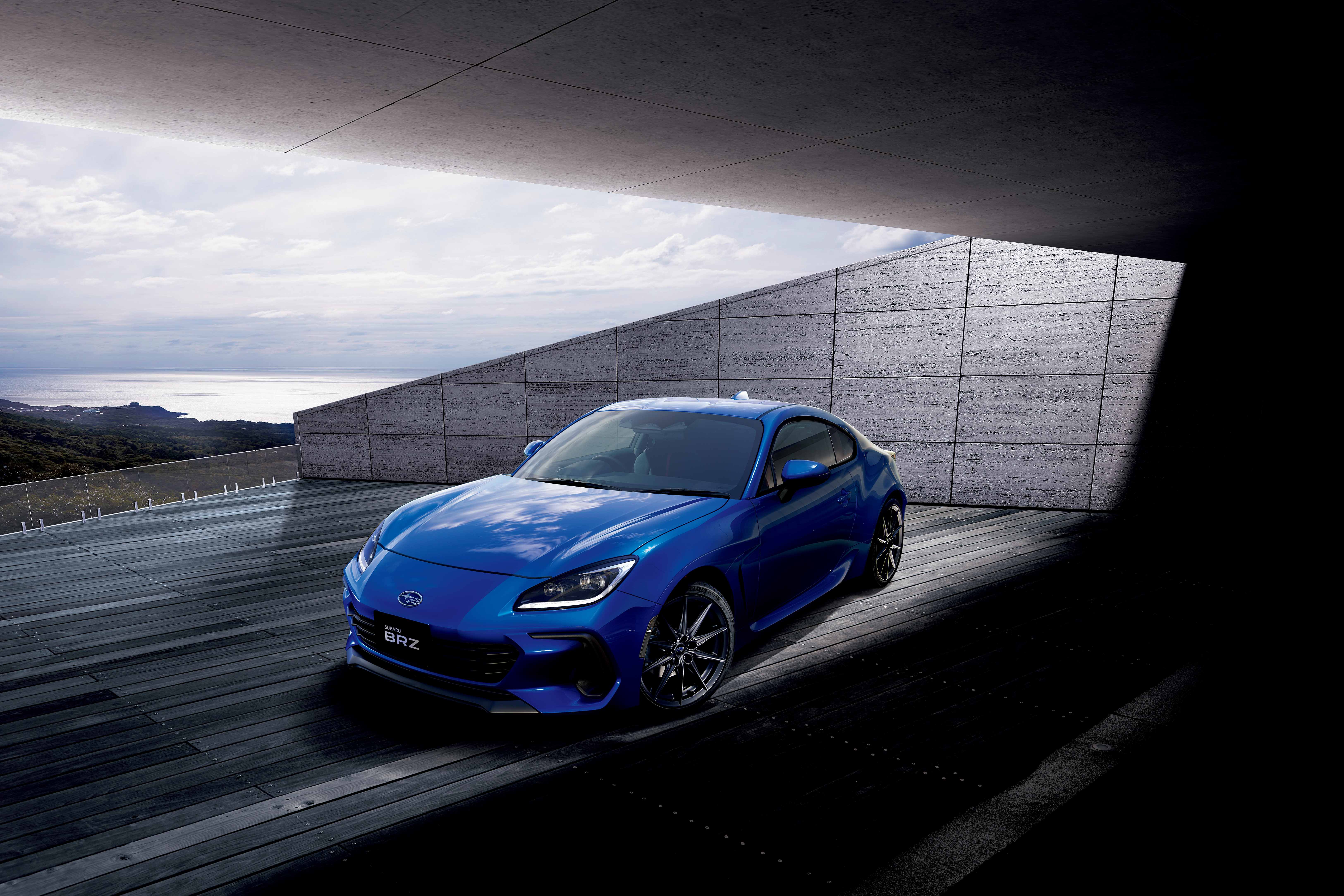 スバル新型BRZ改良モデル発表：MT車に「三眼アイサイト」と操作性向上を実現